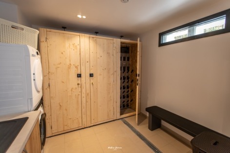 8-BRUN-Chalet-Comfort--Birrien-armoire-ski-2.jpg
