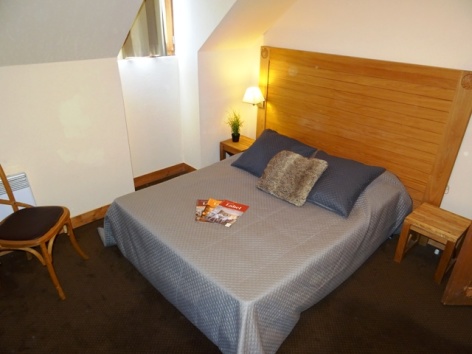 3-Namur-Cami-Real-chambre-2.JPG