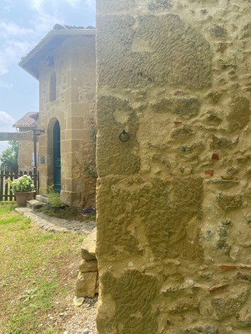 8-Chambre-Gers---Grange-Garac.jpg