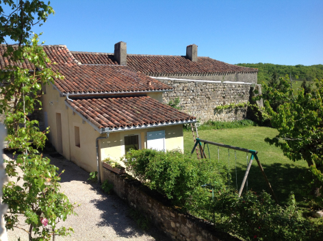 7-Meuble-St-Arrailles-13---Les-remparts.jpg