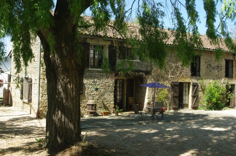 0-Meuble-Ju-Belloc---Aou-Roques.JPG