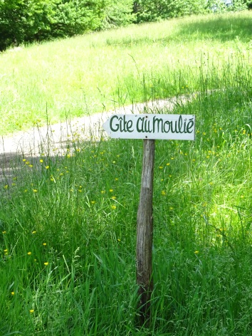 9-Gite-a-Blousson-jardin---Au-Moulie.jpg