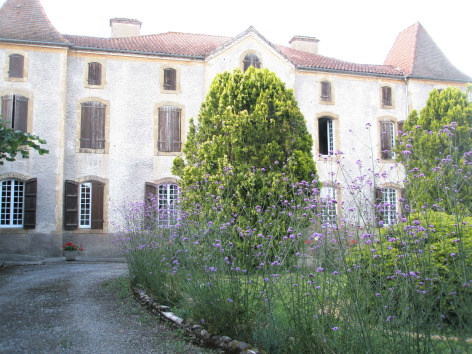 6-Vue-manoir-jardin---Manoir-Souquet-2.jpg