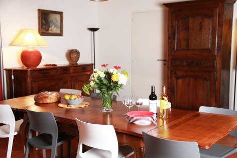 13-Table-a-manger---La-Dependance-du-Chateau.jpg