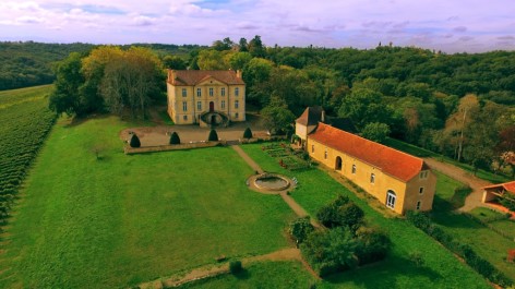 14-Vue-aerienne---Chateau-de-Viella.jpg