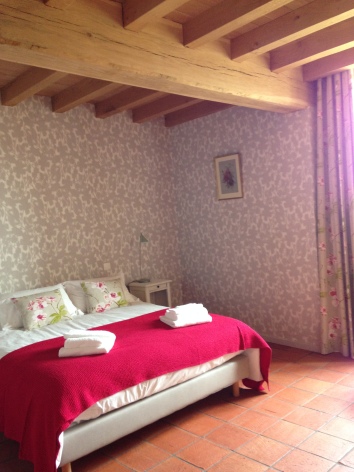 3-Chambre-3---La-Dependance-du-Chateau.JPG