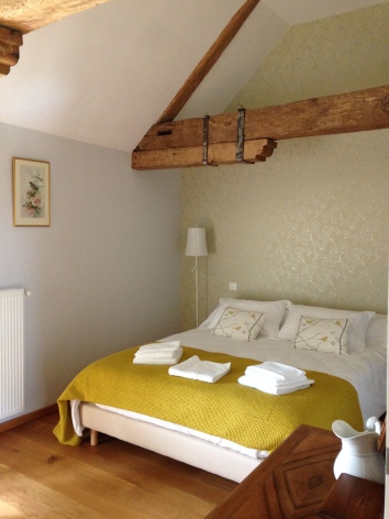 4-Chambre-4---La-Dependance-du-Chateau.JPG
