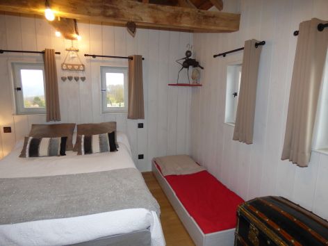 1-Chambre-location-a-Monlezun---Daussat-Daure.JPG