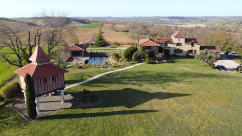 1-Vue-aerienne---Le-pigeonnier.JPG