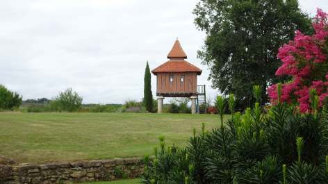 15-Pigeonnier-location-a-Monlezun---Daussat-Daure.jpg