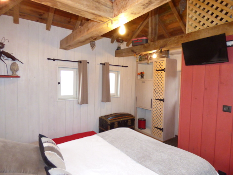 2-Chambre-location-Monlezun---Daussat-Daure.JPG