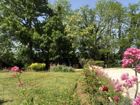 17-Parc--Gites-Monpardiac.jpg