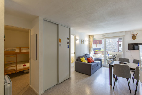 1-LOCATION-SAINTLARY-T2--VILLAGE-HYPERCENTRE-GRANDECABINE-WIFI-PRATIQUE-FAMILLE-COUPLE-ETE-HIVER.jpg