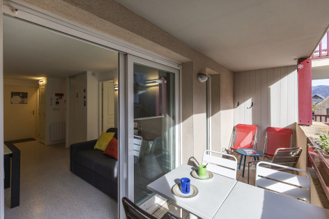 17-LOCATION-SAINTLARY-T2--VILLAGE-HYPERCENTRE-ETAGE1-ETE-HIVER-WIFI-BALCON-COSY-EQUIPE.jpg