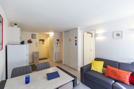 2-LOCATION-SAINTLARY-T2--VILLAGE-HYPERCENTRE-GRANDT2-ETAGE1-WIFI-COSY-DESIGN-FAMILLE-COUPLE.jpg