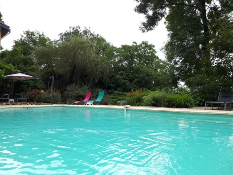 12-Piscine-et-jardin-commun--2-.jpg