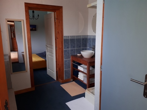9-Salle-de-Bain-et-WC.jpg