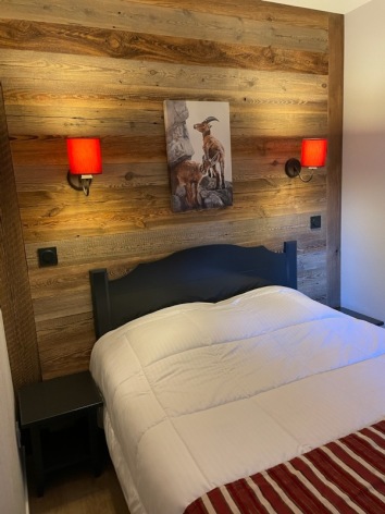 2-MILCENT-Les-Rives-de-l-Aure-104-CHAMBRE-web.jpg