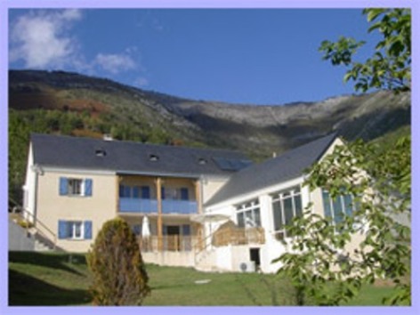 0-accueil-chambred-hoteleberierot-ouzous-HautesPyrenees.jpg
