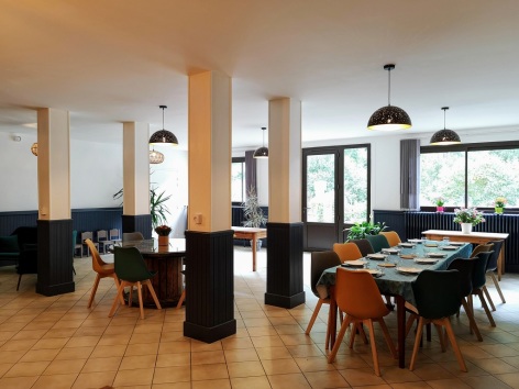 10-HPCH147---LE-RELAIS-D-AVAJAN---Salle-a-manger-5.jpg