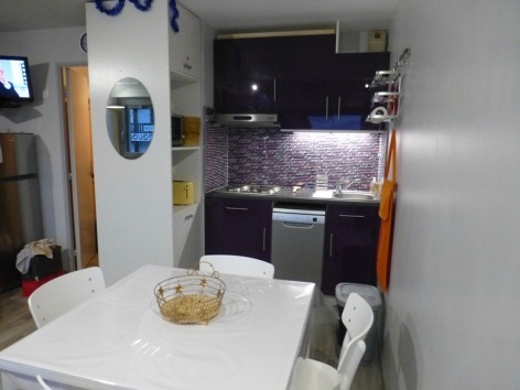 0-MARTIN-SOL-Y-NEOU-C-141-salle-de-bains-piece-de-vie-web.JPG
