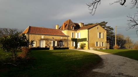 0-Exterieur---Chateau-Pouydraguin.jpg