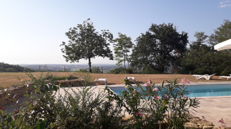 7-Piscine---Chateau-Pouydraguin.jpg