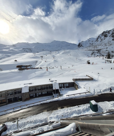 10-Balcon-vue-tsd-et-pistes-Club-Eng-I-104.png