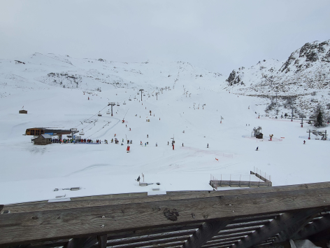11-Balcon-vue-pistes-ski-Club-Eng-I-104.png