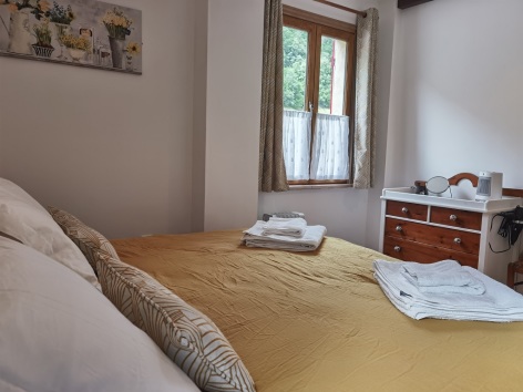 5-room1-c.jpg