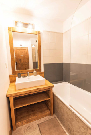 15-LARDET-Cami-Real-230-SALLE-DE-BAINS.jpg