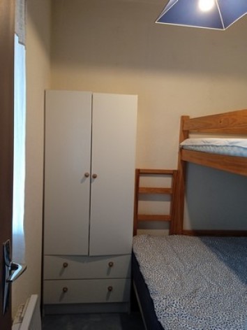 1-chambre-cote-Neste.jpg