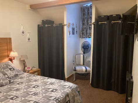 5-NEYT-Cami-Real-212-chambre-1.jpg