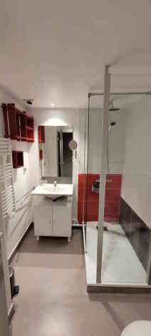 3-Lagnaud-ROYAL-MILAN-N-208-salle-de-bains.jpeg