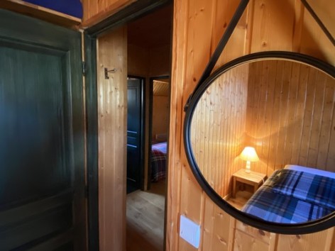 18-8-Miroir-chambre-2--Copier-.jpg