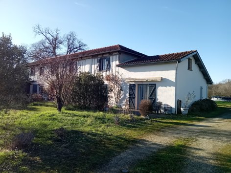 0-Meuble-Berdoues---Au-Roubillan.jpg