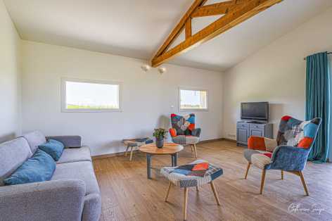 2-Salon-meuble---Petits-Faulongs.jpg