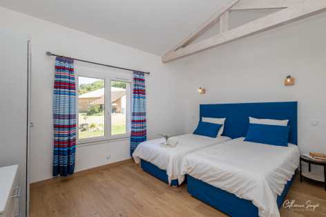 4-Chambre-meuble---Petits-Faulongs.jpg