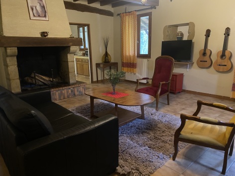 1-Salon-meuble---Maison-Lalanne.jpeg