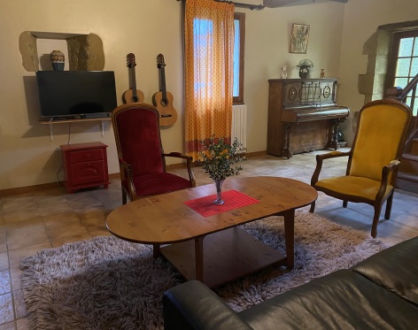 9-Salon-gite---Maison-Lalanne.jpeg