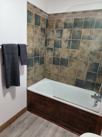 4-Sorin-SBB-IMMO-Cami-Real-136-baignoire-web.jpg