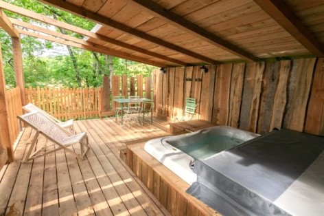 7-Cabane-Natura-Terrasse-2.jpg