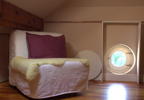11-Fauteuil-chambres-hotes-Le-Beverna--CSO.jpg