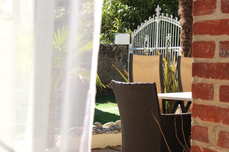 24-Terrasse-vacances-Hautes-Pyrenees--CSO.JPG