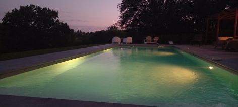 17-Piscine-nuit---Domaine-Tipaut.jpg