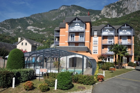 0-AGH-01-hotelchezpierredagos-vueexterieure.jpg
