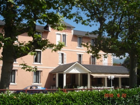 7-exterieur-hotelgabizos-argelesgazost-HautesPyrenees-2.jpg