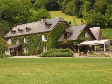Hôtel de charme dans ancienne ferme de montagne - Hautes Pyrénées