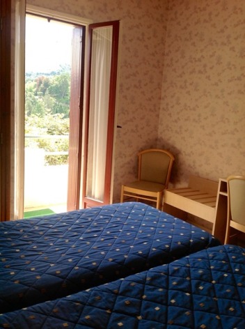 0-Lourdes-hotel-ND-Lorette-4-2.jpg