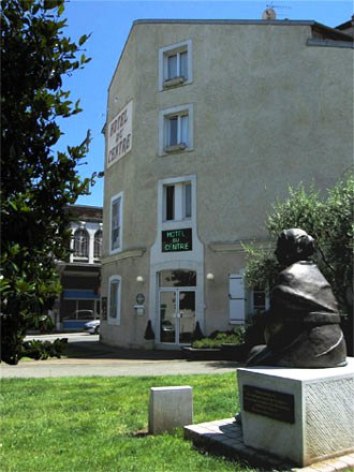 4-Lourdes-hotel-du-Centre.jpg